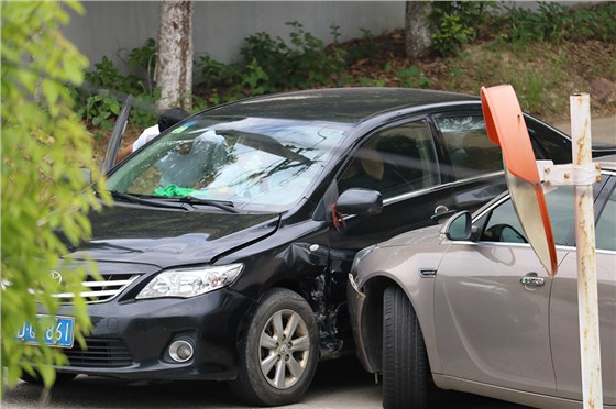 常州市虎跃标准件提醒您行车安全