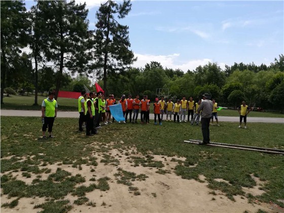 你认为制造行业一线工人只是单单埋头苦干就行?这家螺丝厂告诉你一线员工该如何发展! (6) 你认为制造行业一线工人只是单单埋头苦干就行?这家螺丝厂告诉你一线员工该如何发展! (6)