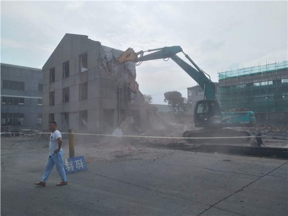 再见了我的拉丝车间！再见了我的拉丝线材场！ (2)