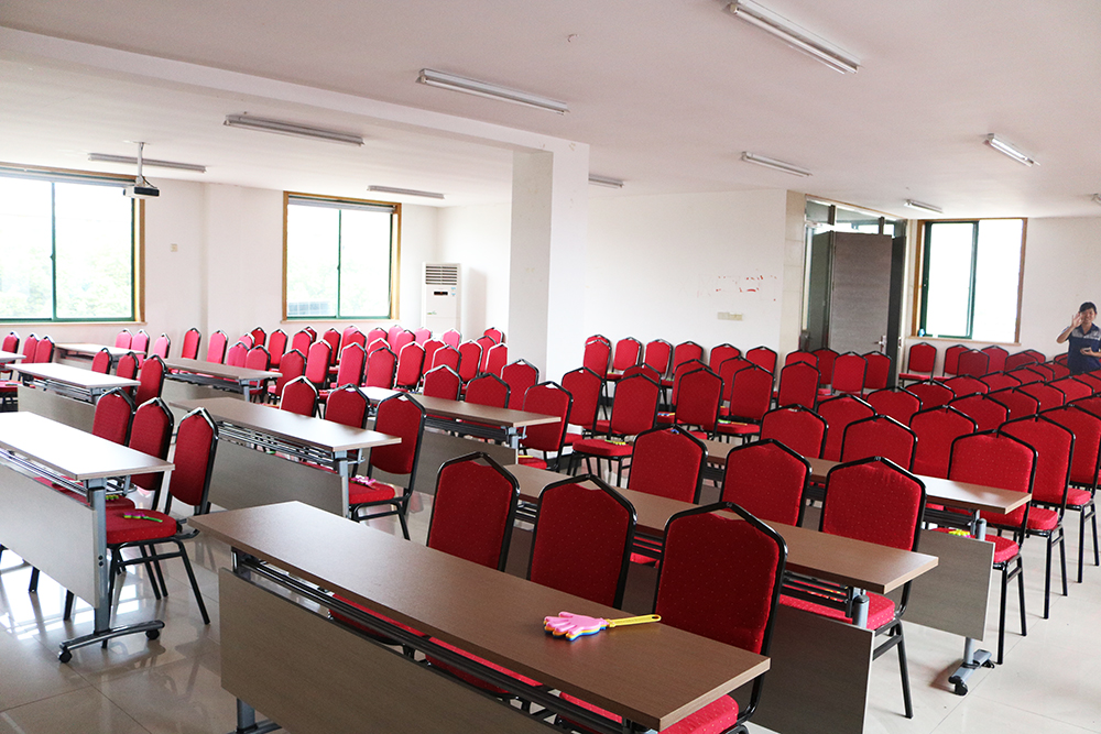 常州市虎跃标准件厂第十八期快乐会议15