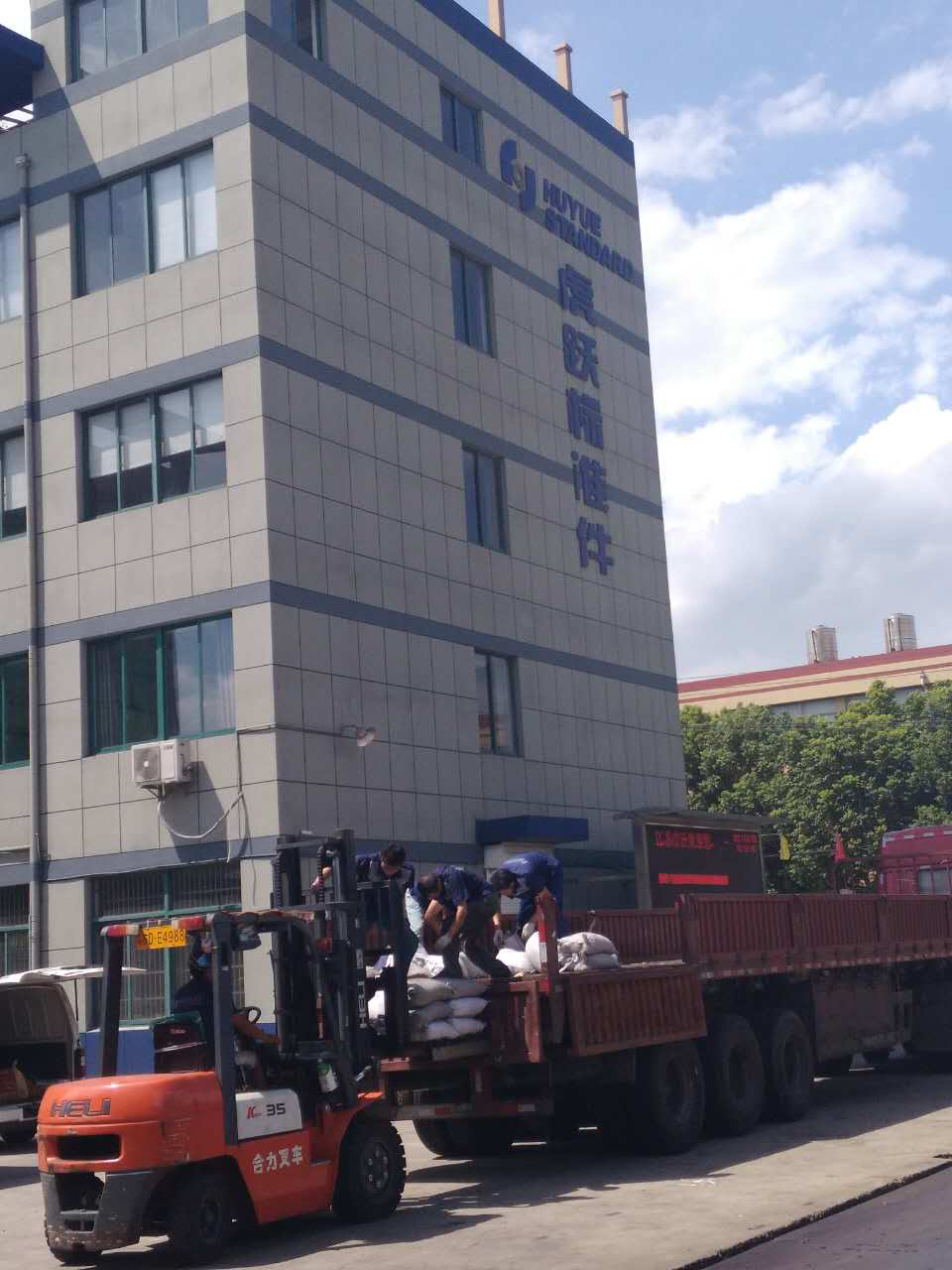 高温烈日下的坚守7