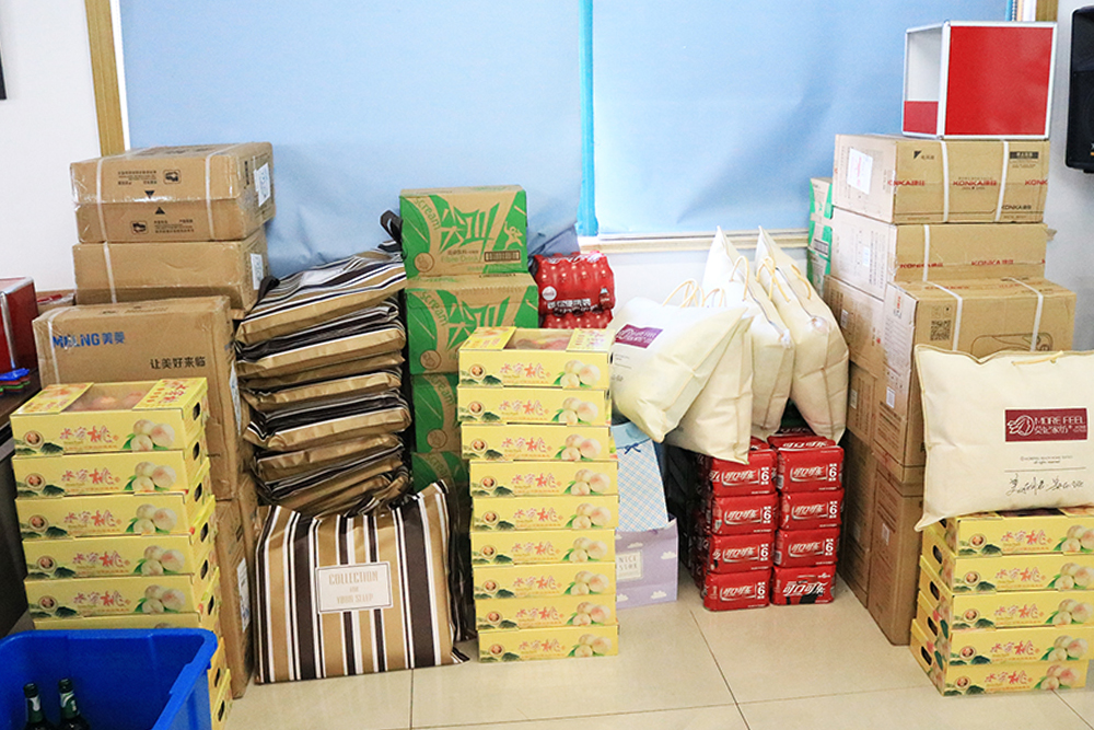 螺丝厂家真会玩，会议开出新高度 (2)