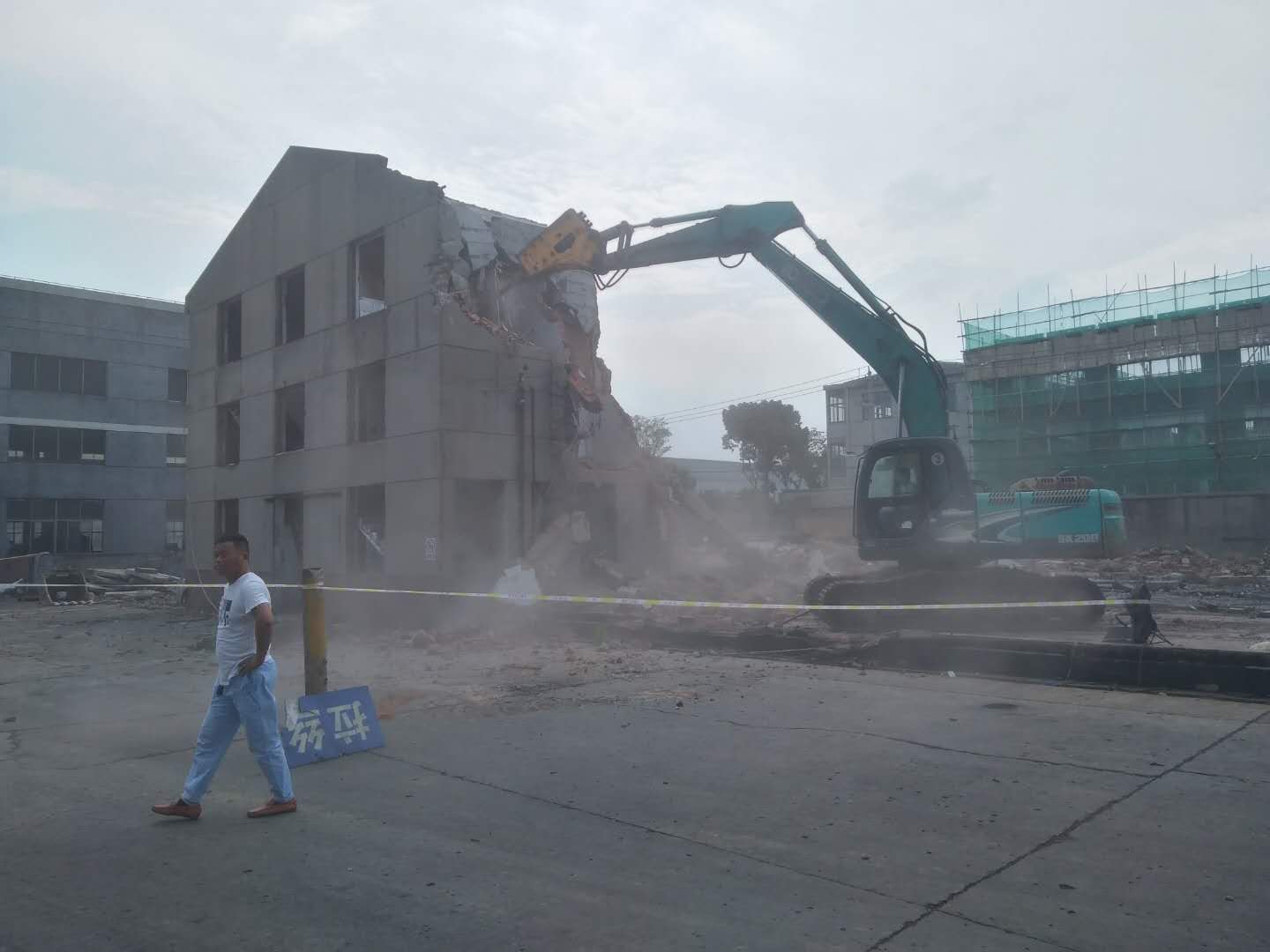 再见了我的拉丝车间！再见了我的拉丝线材场！ (2)