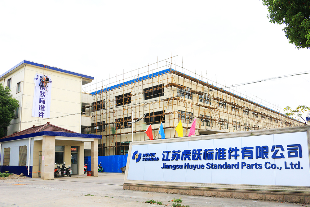 寒冷的风，冰冷的雨，以及将至的雪，无法阻挡我们的热情！团队的力量、温暖的川菜给与我们不断的动力！